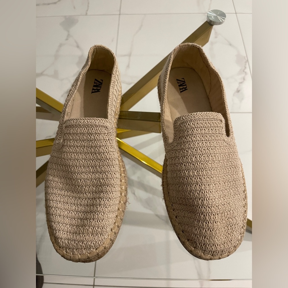 Zara Men’s Tan Loafers